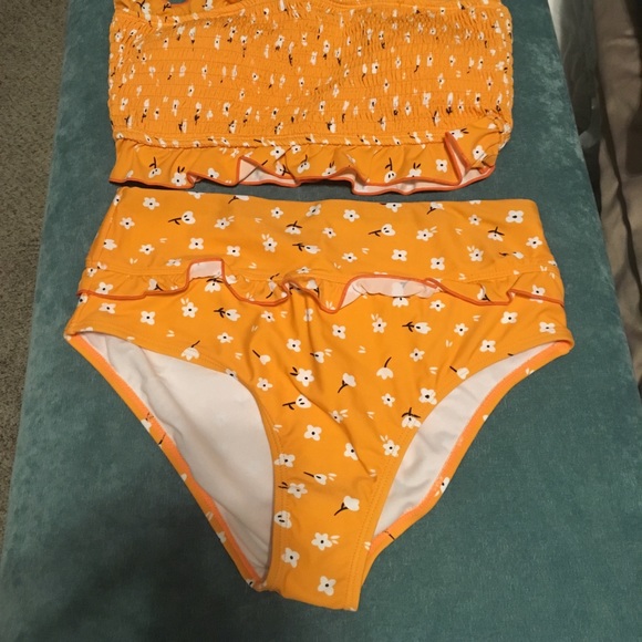 Aleumdr 2 Piece Swimsuit • Orange Floral • Straps - Picture 6 of 8